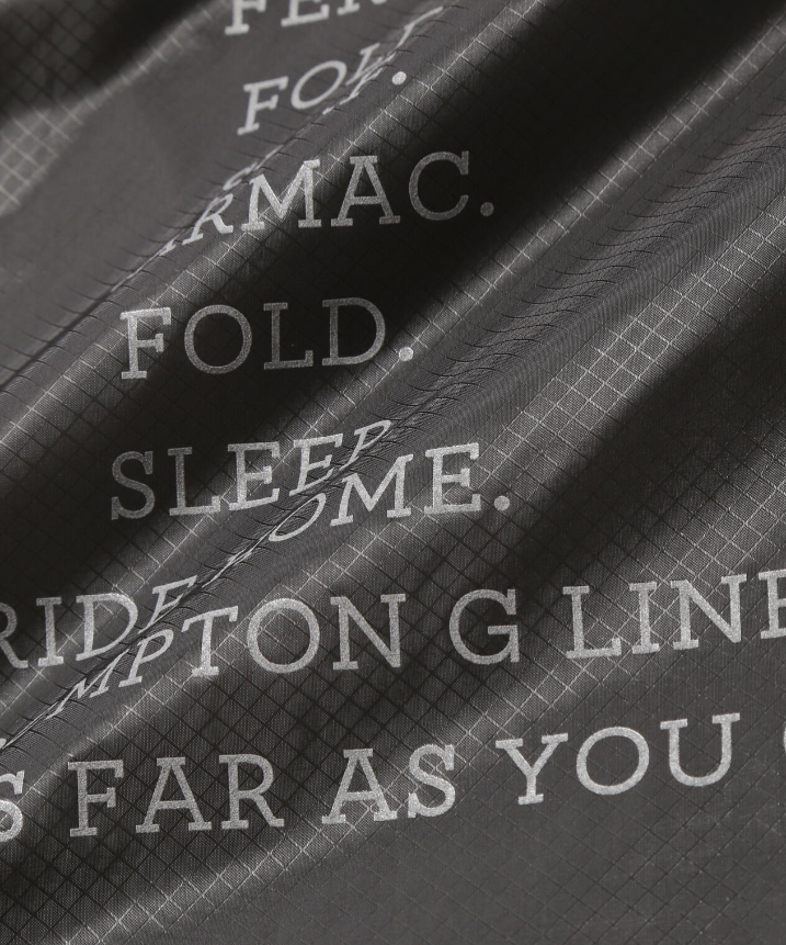 【and wander】 Brompton × sil poncho