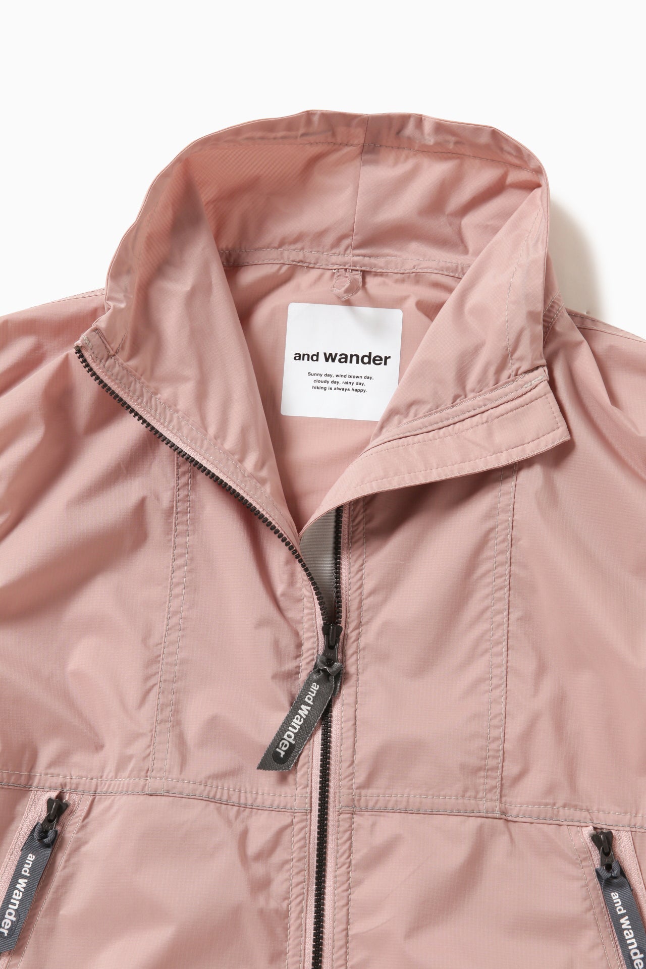 【and wander】PERTEX wind vest (5745121016)