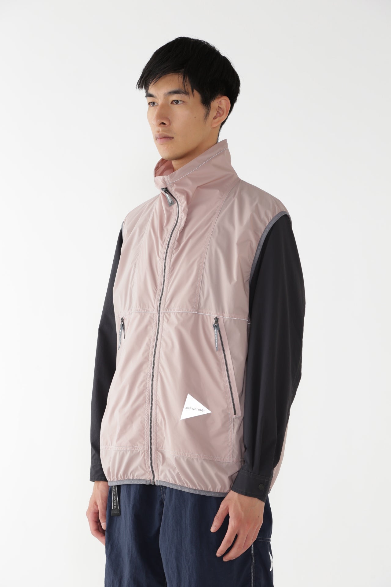 【and wander】PERTEX wind vest (5745121016)
