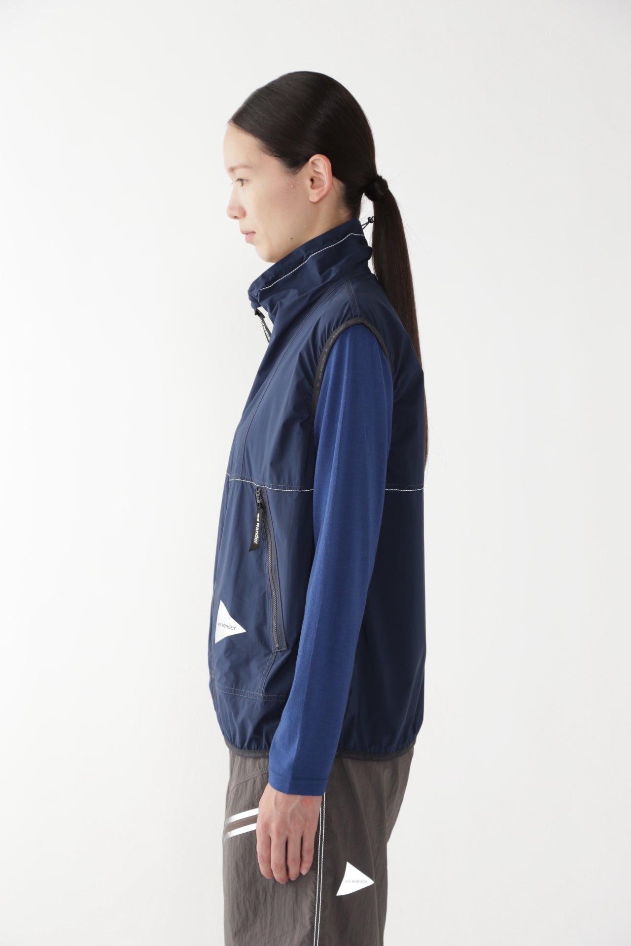 【and wander】PERTEX wind vest (5745121016)