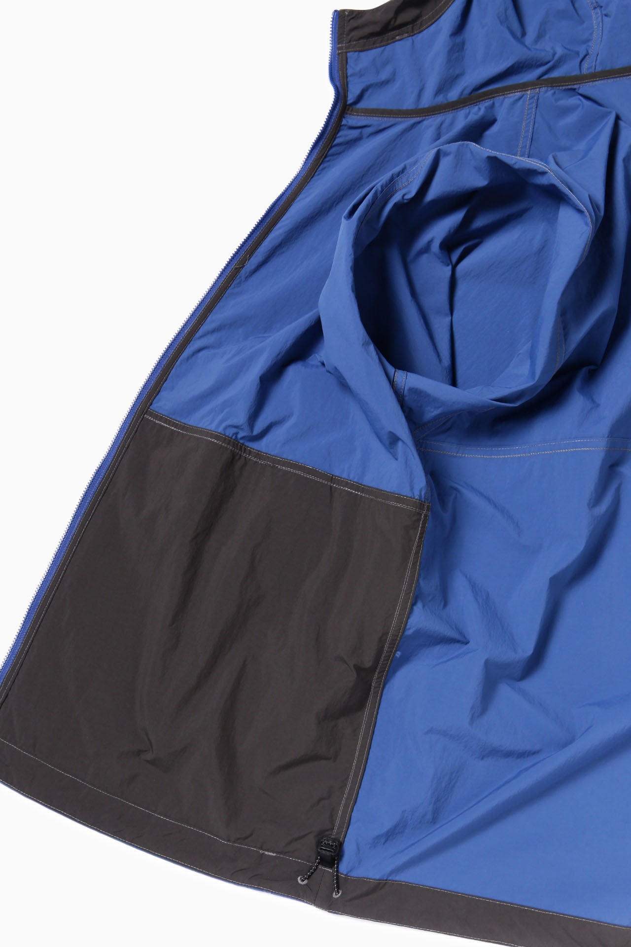 【and wander】GRAMICCI × and wander brushed nylon jacket(5745121506)