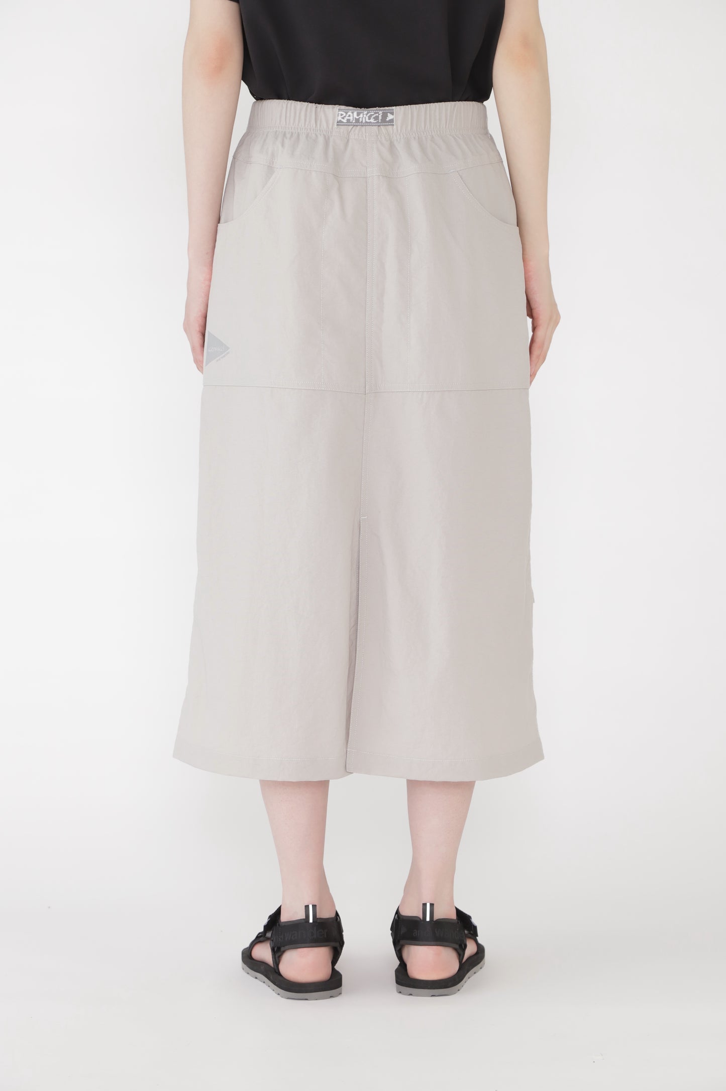 【and wander】GRAMICCI × and wander nylon double knee skirt(5745152513)