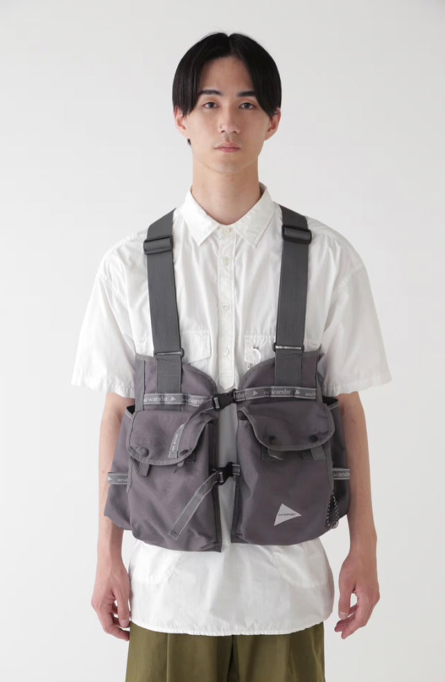【and wander】field vest