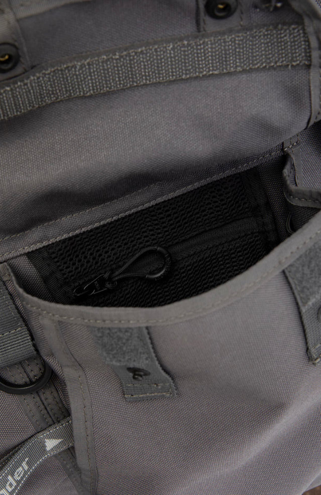 【and wander】field vest