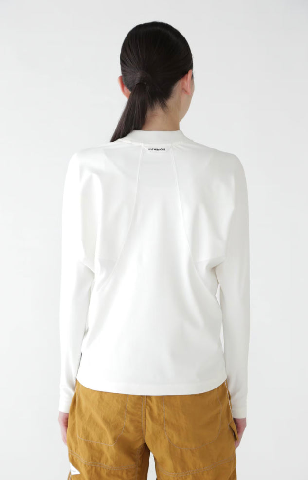 【and wander】rash guard (W)