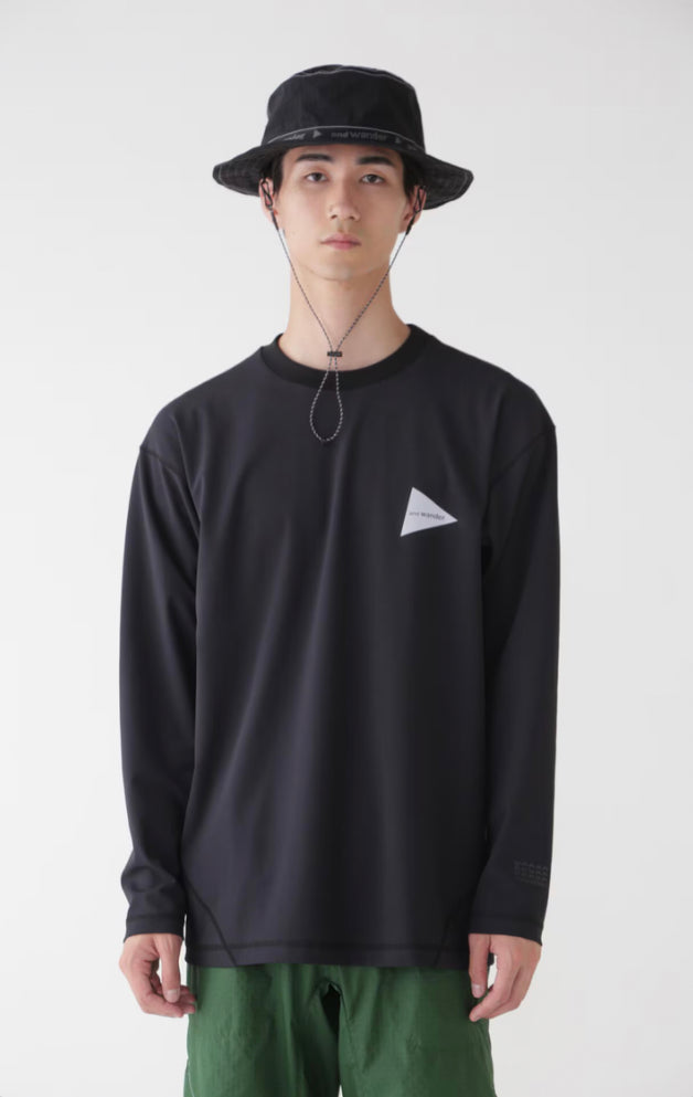 【and wander】rash guard (M)