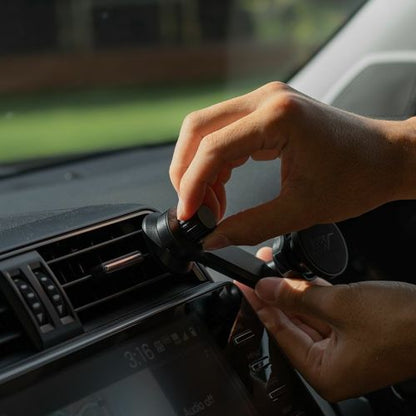 【ROOT.CO】PLAY MAGNET CAR MOUNT.