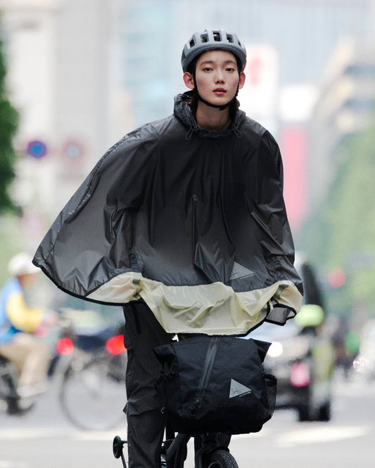 【and wander】 Brompton × sil poncho