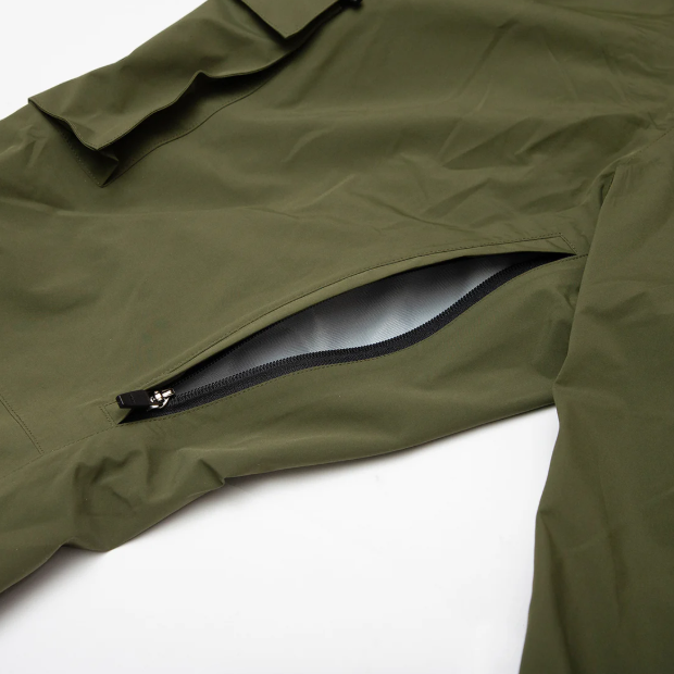 【POLER】AFD×POLER 3.0L STORM PROOF CARGO BIB PANTS