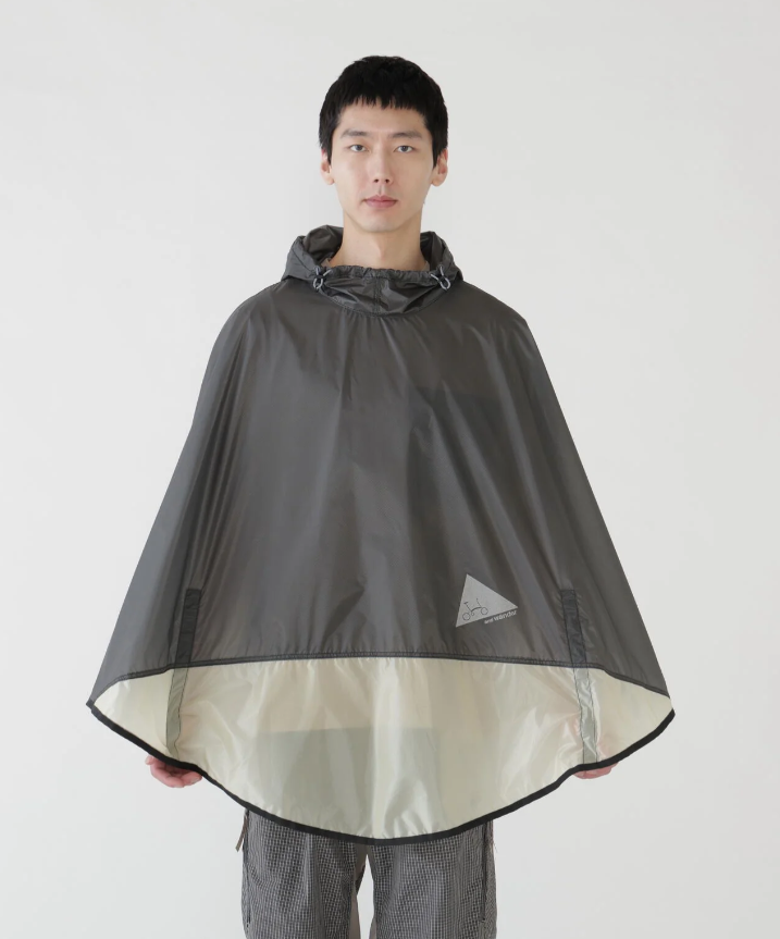 【and wander】 Brompton × sil poncho