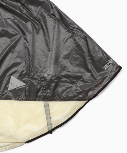 【and wander】 Brompton × sil poncho