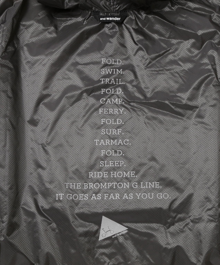 【and wander】 Brompton × sil poncho