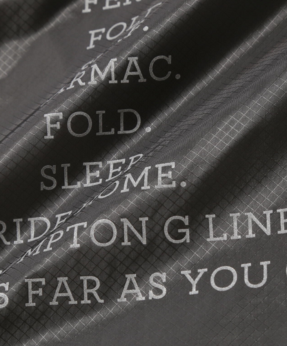 【and wander】 Brompton × sil poncho