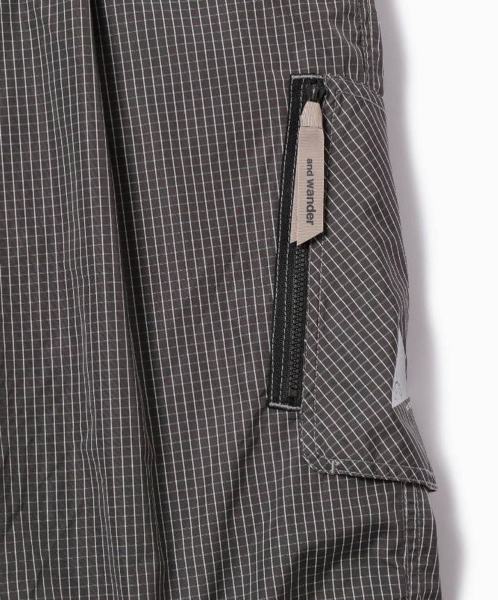 【and wander】 Brompton × reflective rip pants