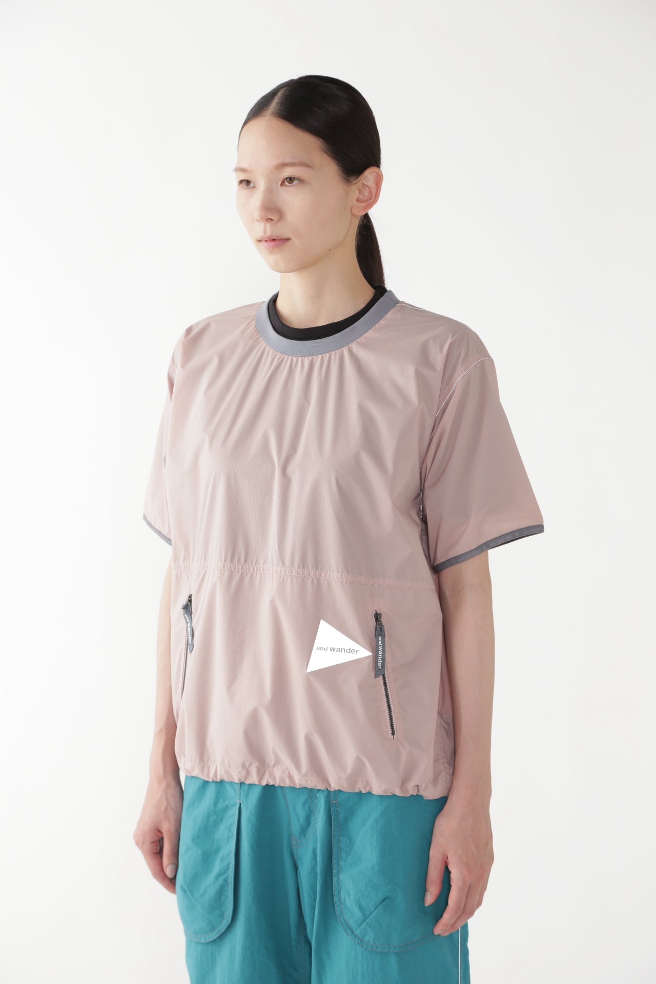 【and wander】PERTEX wind T (5745121017)