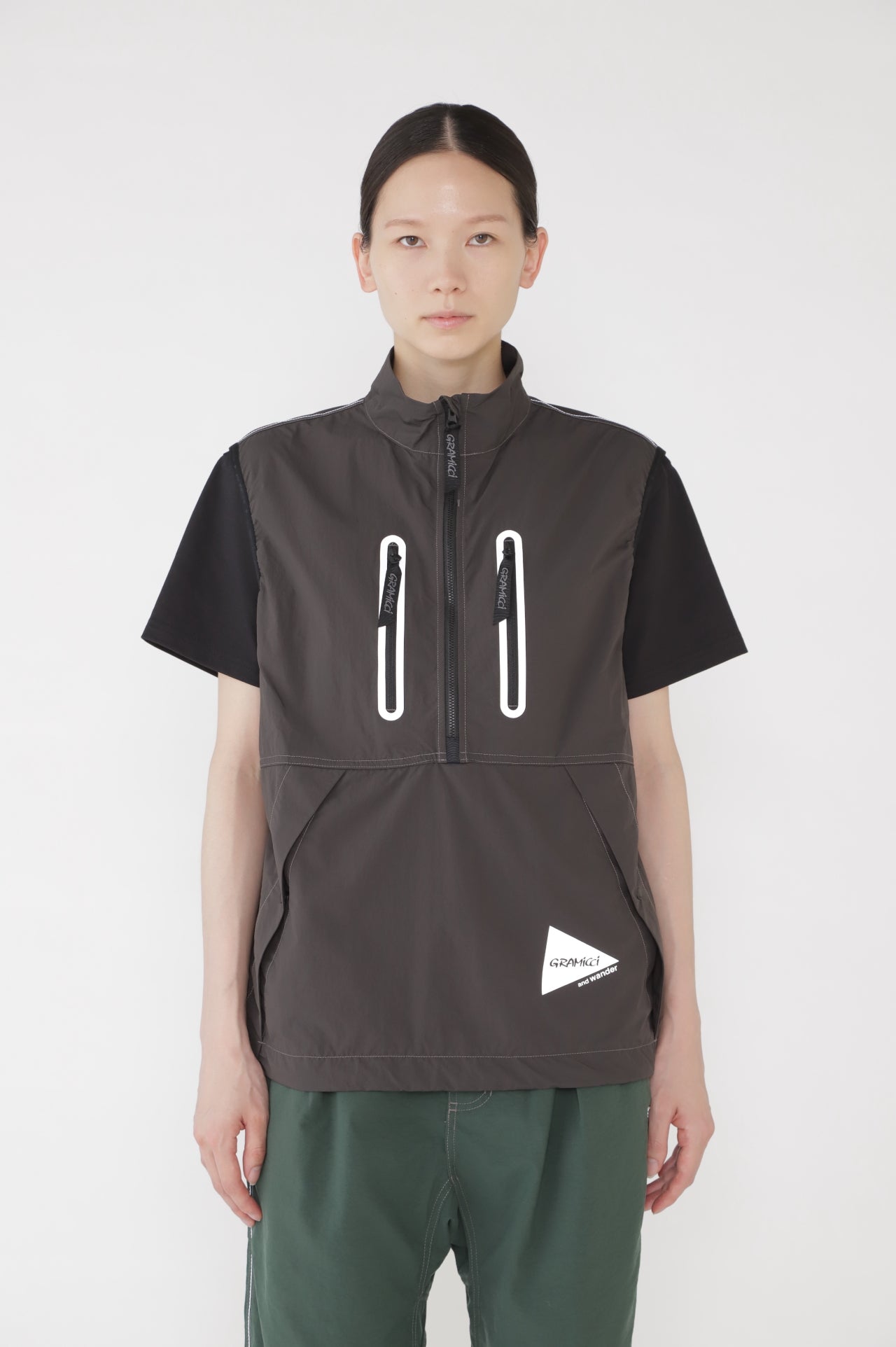 【and wander】GRAMICCI × and wander brushed nylon vest(5745121507)