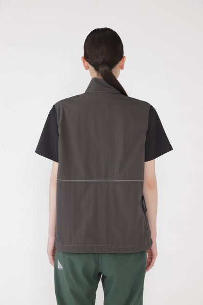 【and wander】GRAMICCI × and wander brushed nylon vest(5745121507)