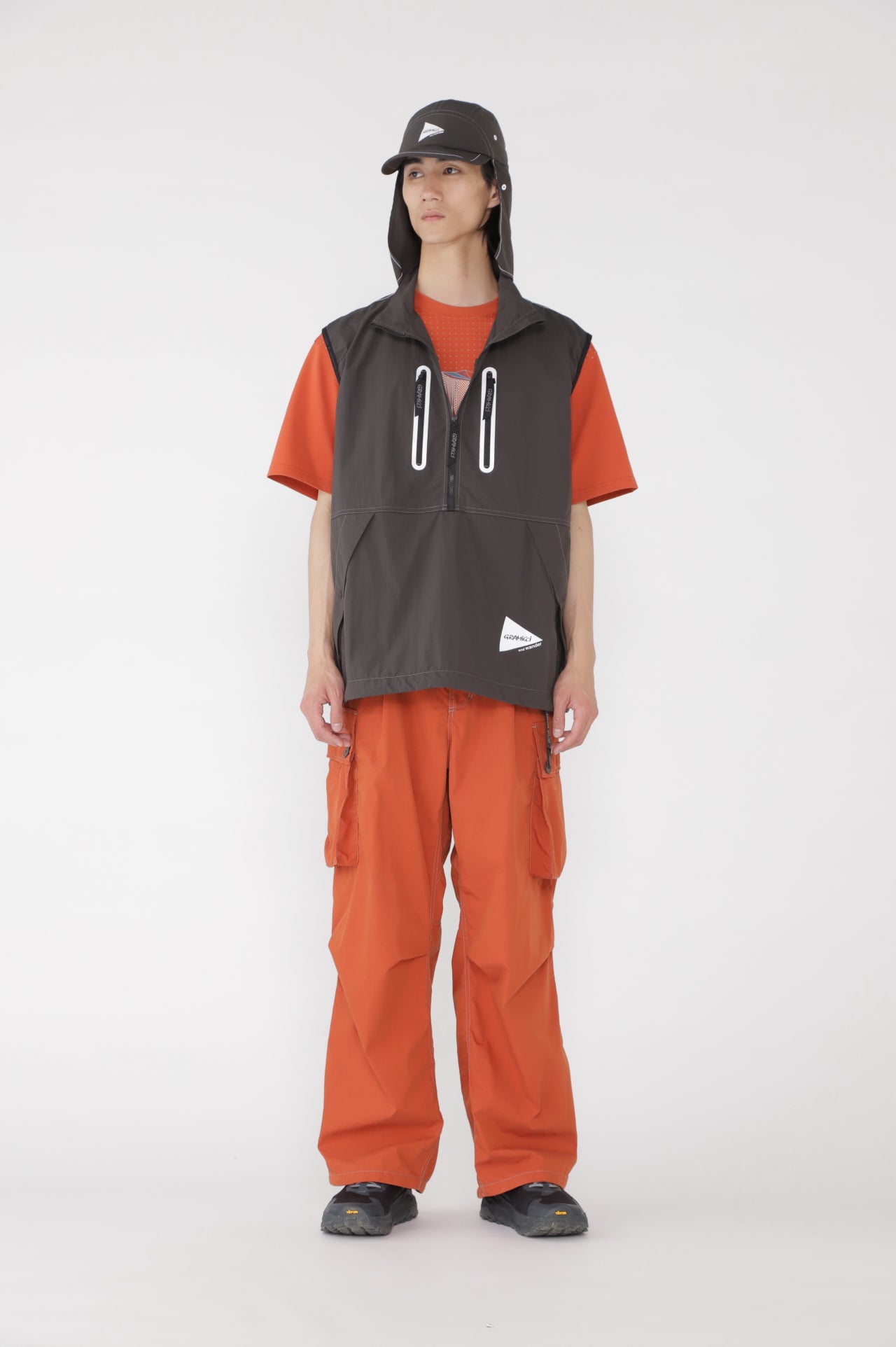 【and wander】GRAMICCI × and wander brushed nylon vest(5745121507)