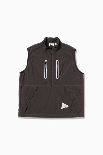 【and wander】GRAMICCI × and wander brushed nylon vest(5745121507)
