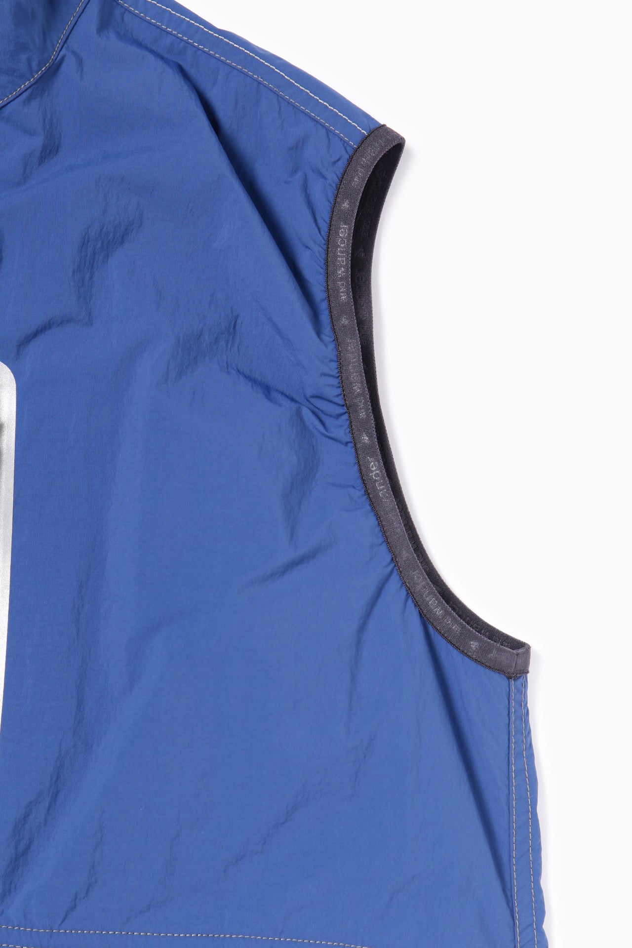【and wander】GRAMICCI × and wander brushed nylon vest(5745121507)