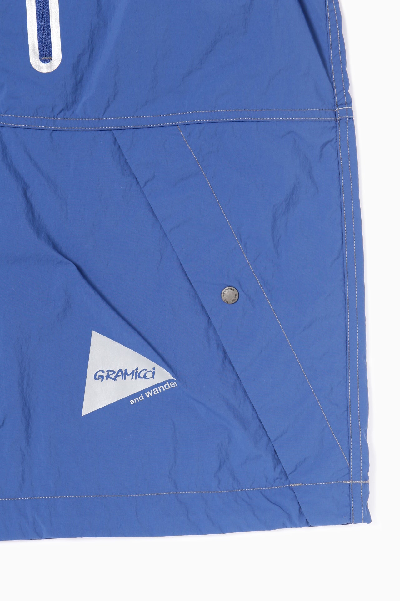 【and wander】GRAMICCI × and wander brushed nylon vest(5745121507)