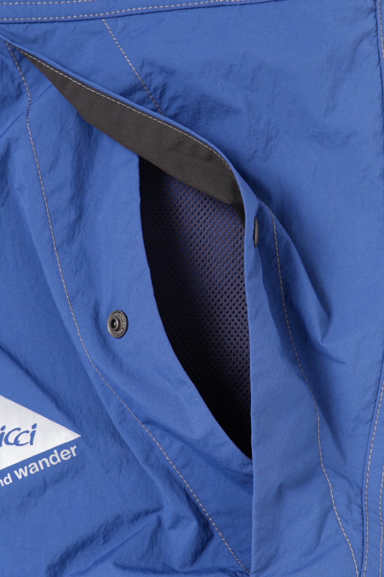 【and wander】GRAMICCI × and wander brushed nylon vest(5745121507)