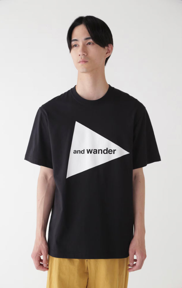 【and wander】and wander big logo T