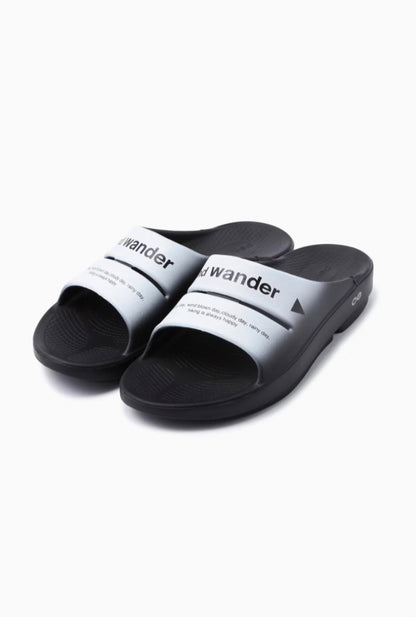 【and wander】OOFOS ahh × and wander recovery sandal