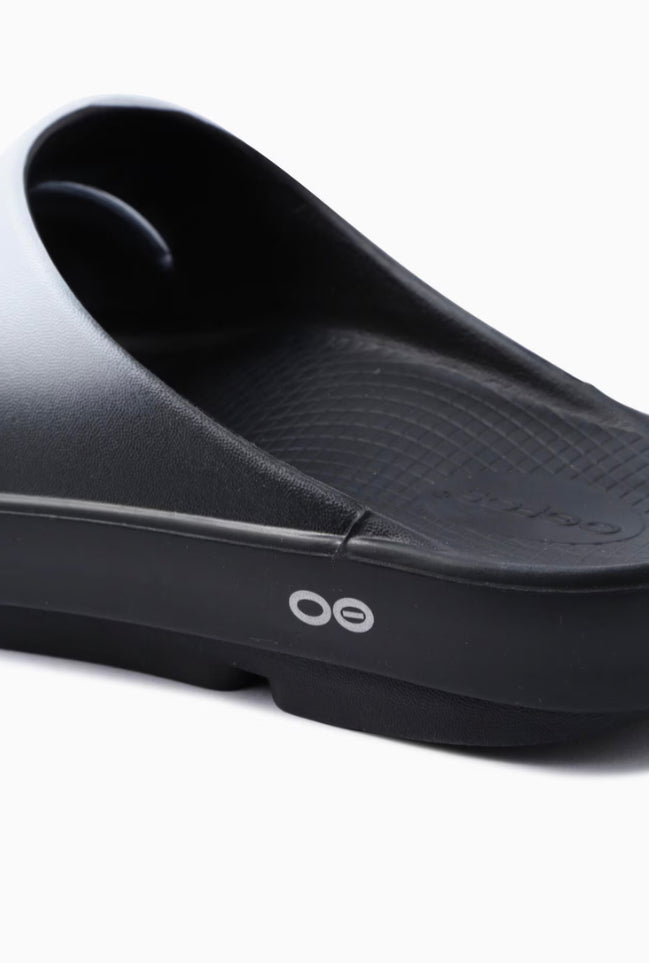 【and wander】OOFOS ahh × and wander recovery sandal