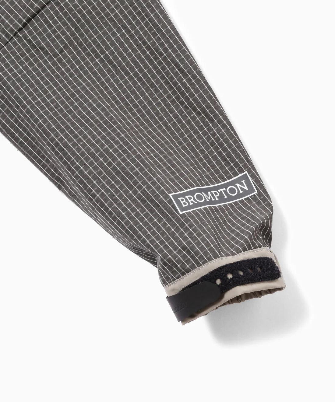 【and wander】Brompton × reflective rip hoodie