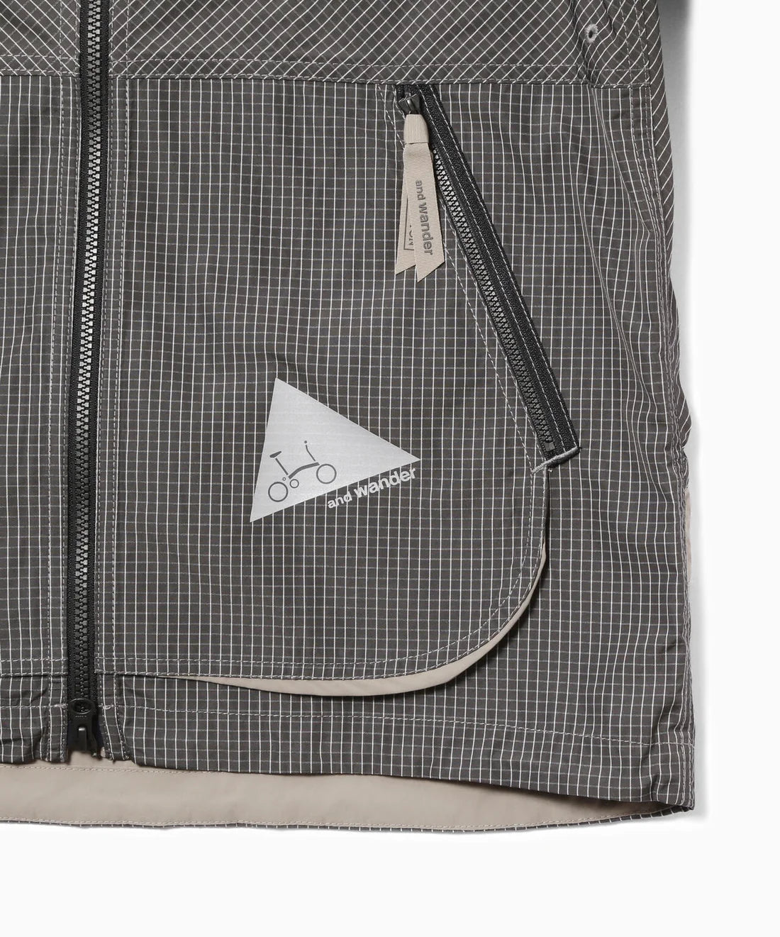 【and wander】Brompton × reflective rip hoodie